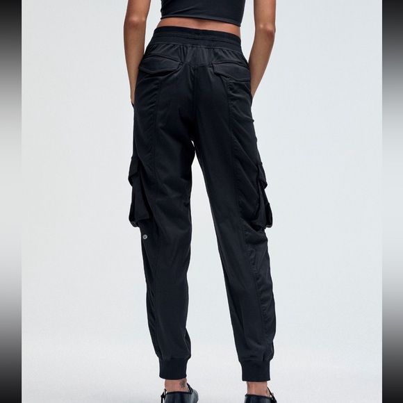 lululemon Dance Studio Relaxed-Fit Mod-Rise cargo jogger XL - Picture 6 of 11